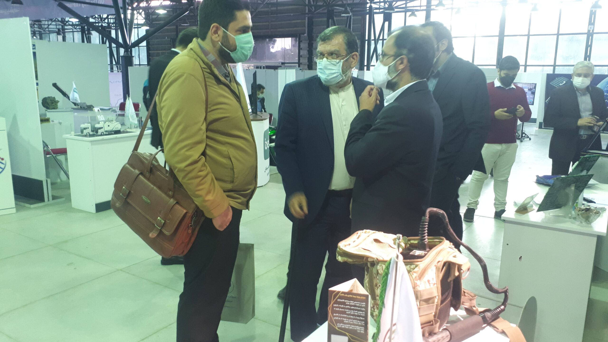 نمایشگاه در مسیر پیشرفت